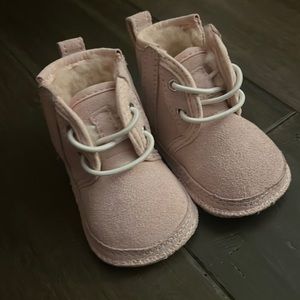 Brand new baby Ugg Slipper Shoes size 0/1